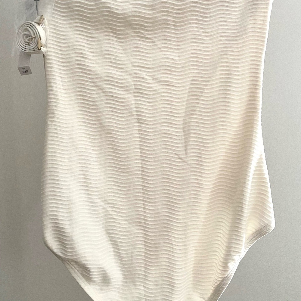 NWT Carmen Marc Valvo Ivory Swimwear - Picture 6 of 8